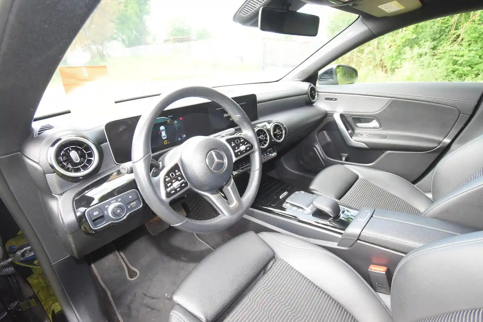 Mercedes-Benz CLA 220