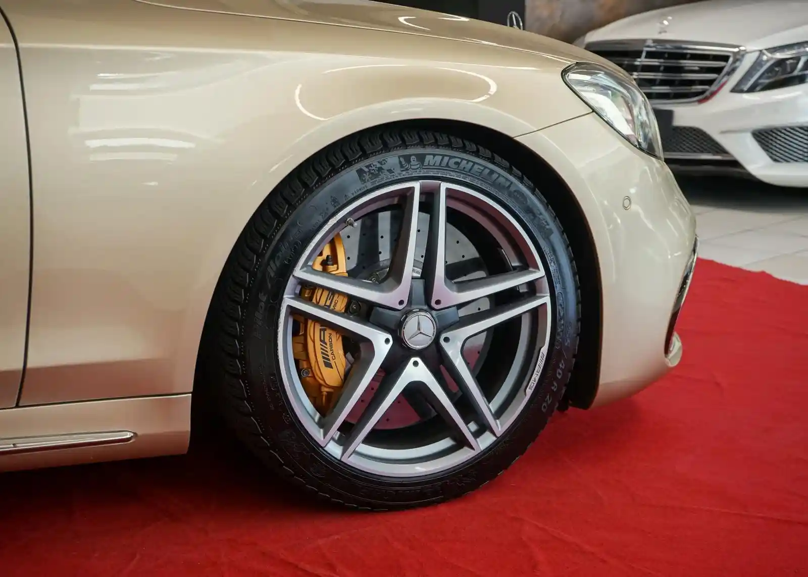 Mercedes-Benz S 63 AMG