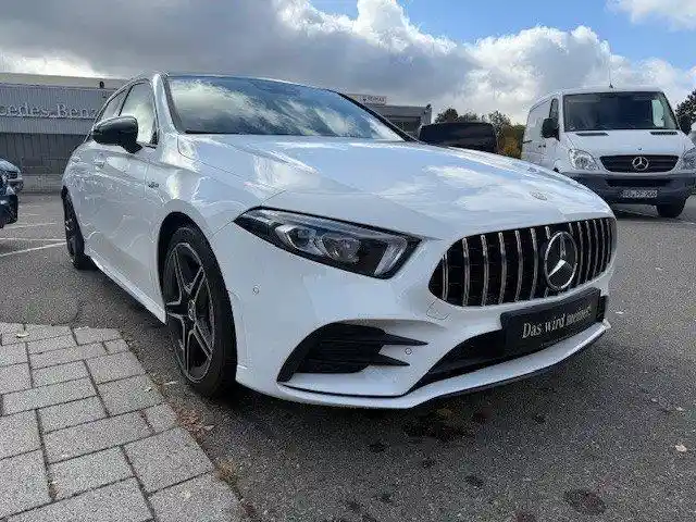 Mercedes-Benz A 35 AMG