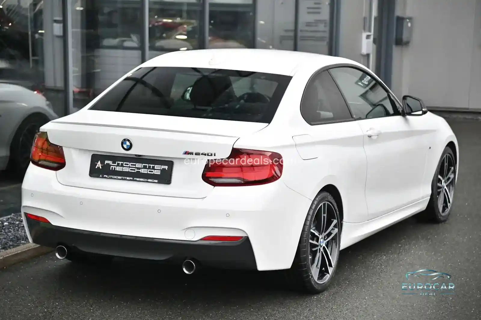 BMW M240i