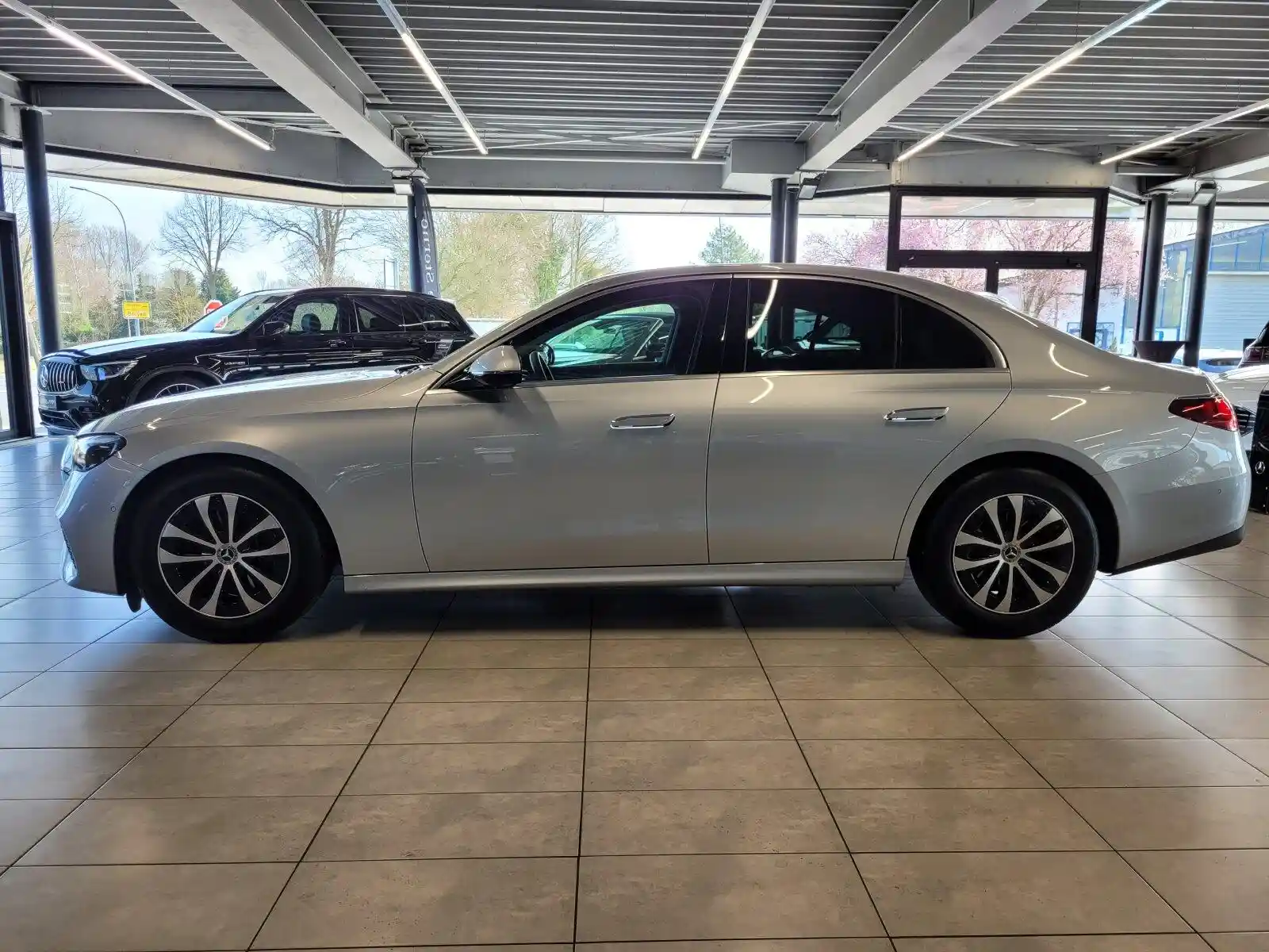 Mercedes-Benz E 220