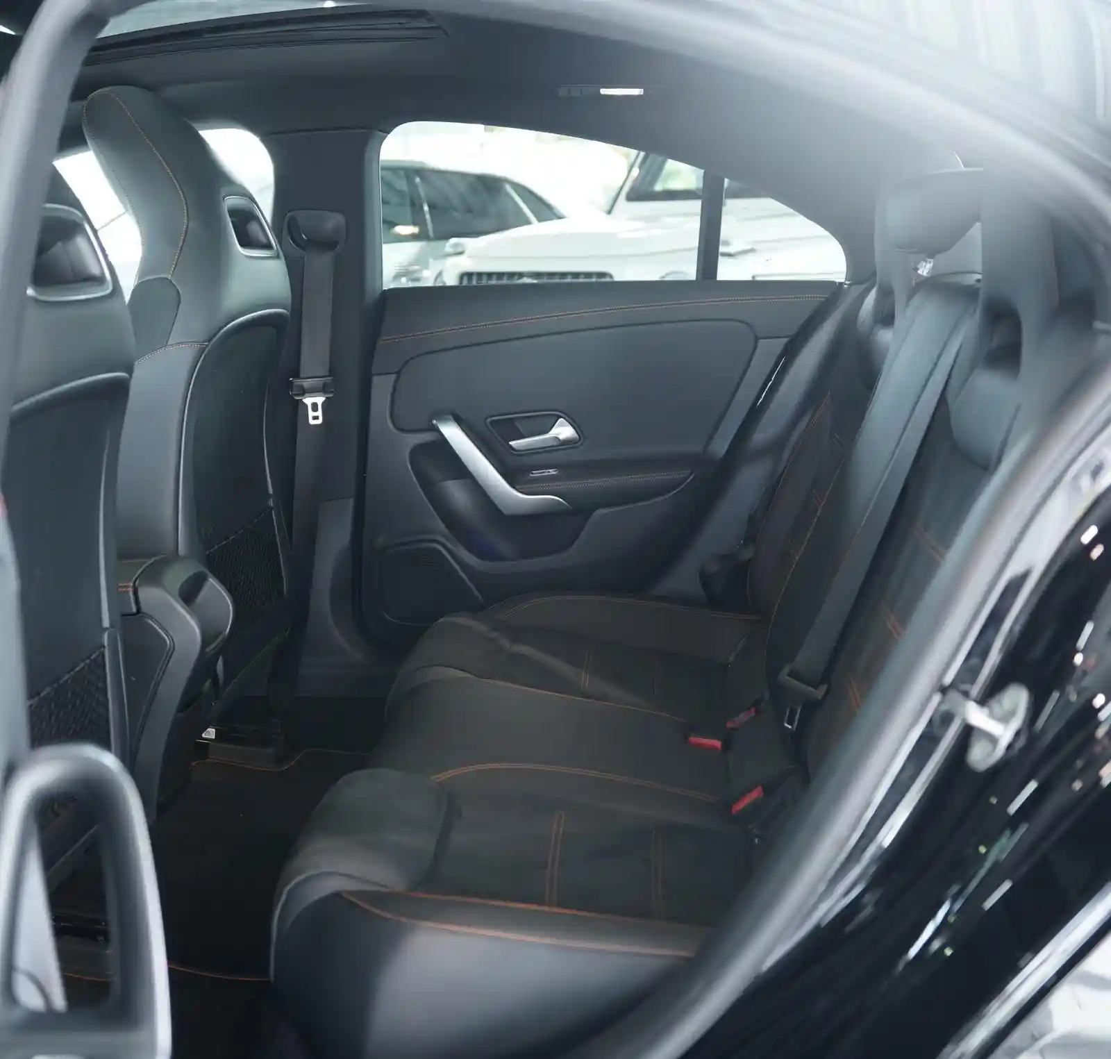 Mercedes-Benz CLA 200
