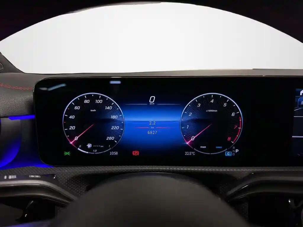 Mercedes-Benz CLA 200