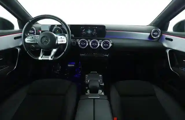 Mercedes-Benz A 35 AMG