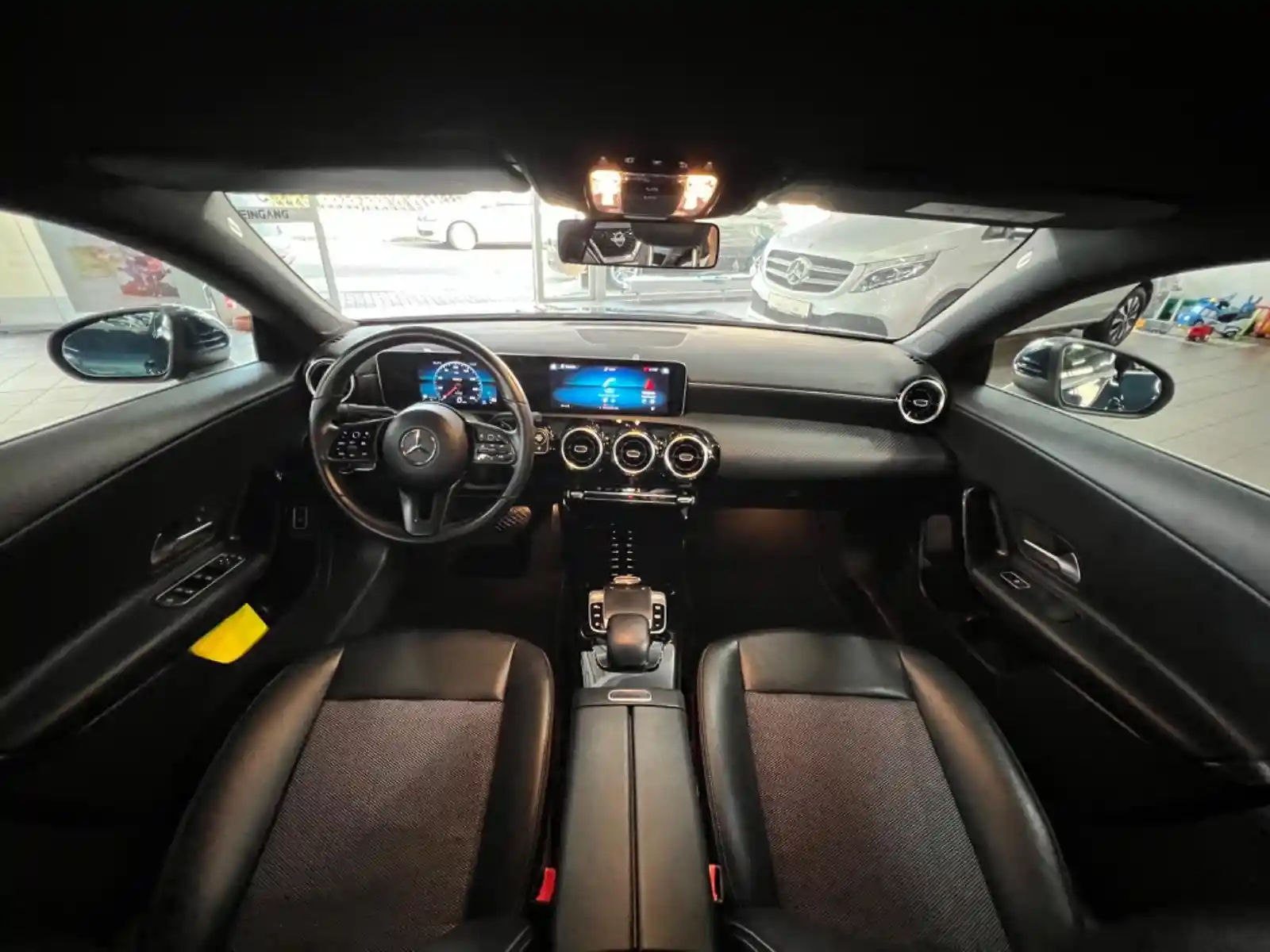 Mercedes-Benz CLA 180