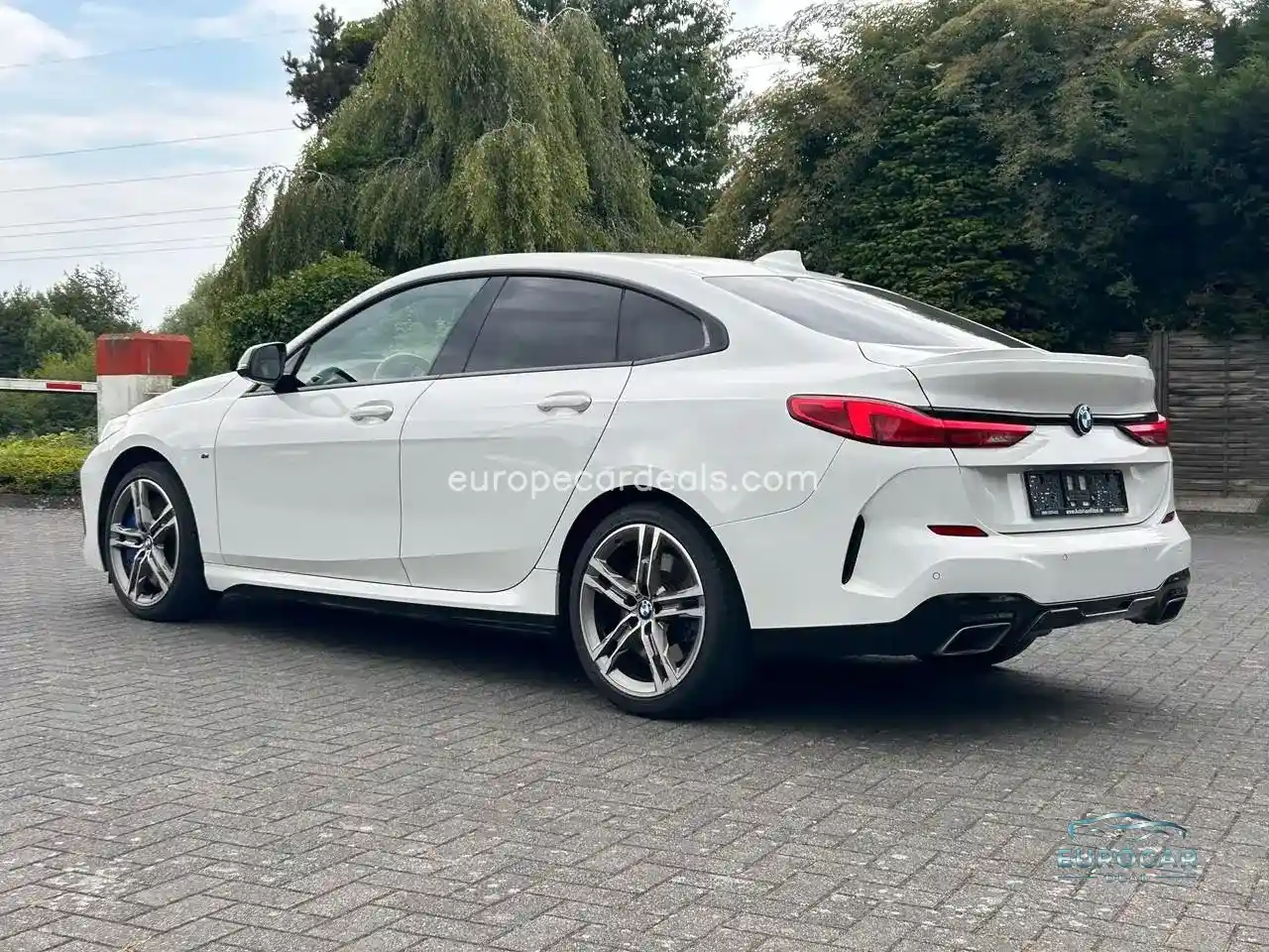 BMW M235