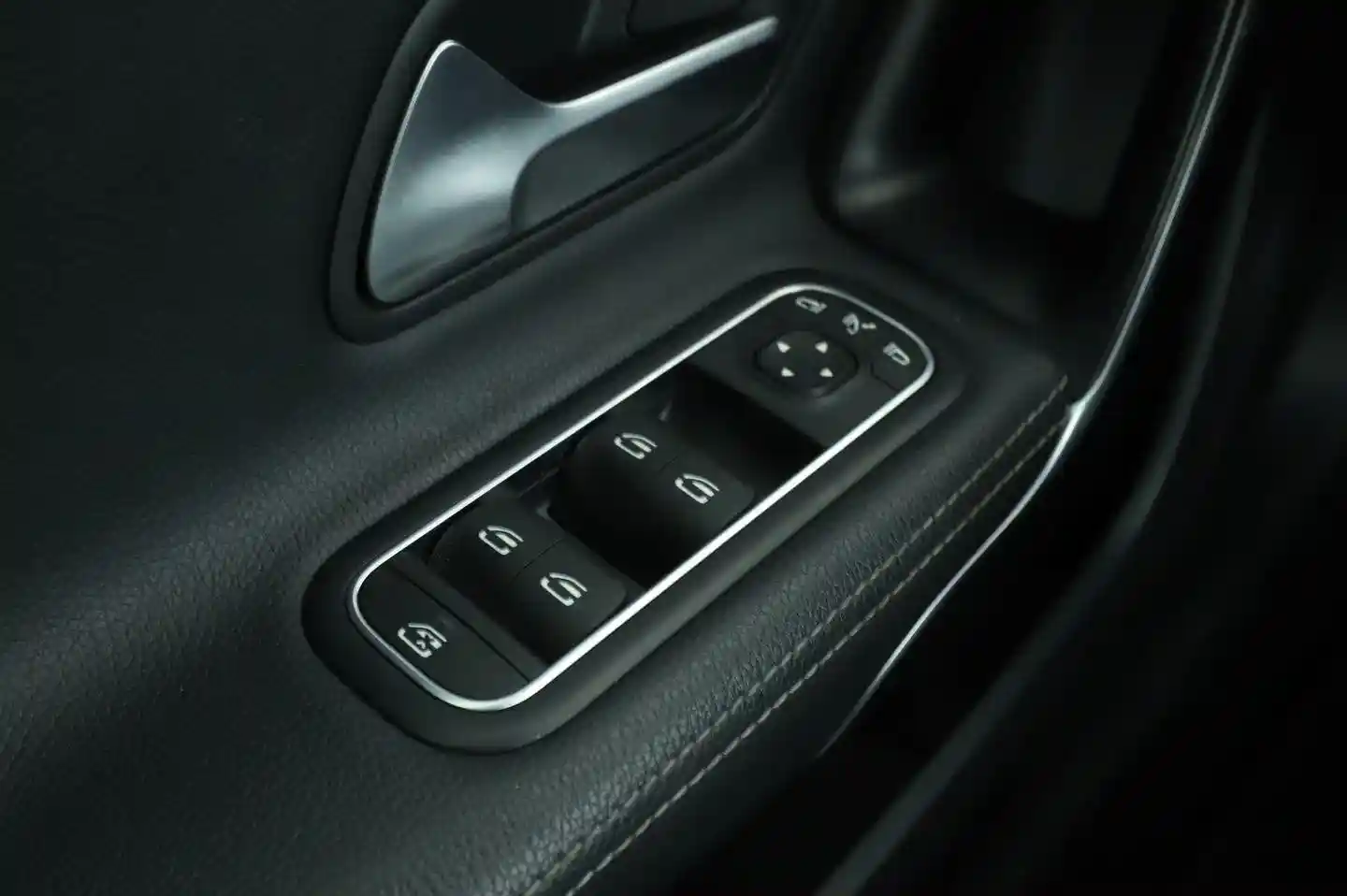 Mercedes-Benz A 220