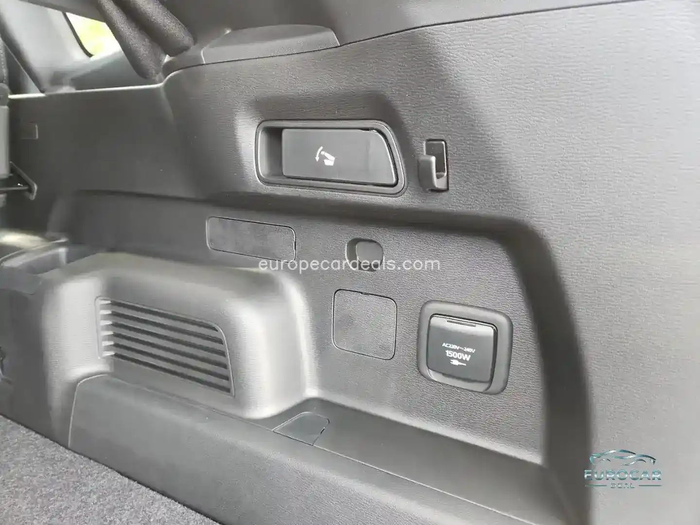 Mitsubishi Plug-in Hybrid Outlander