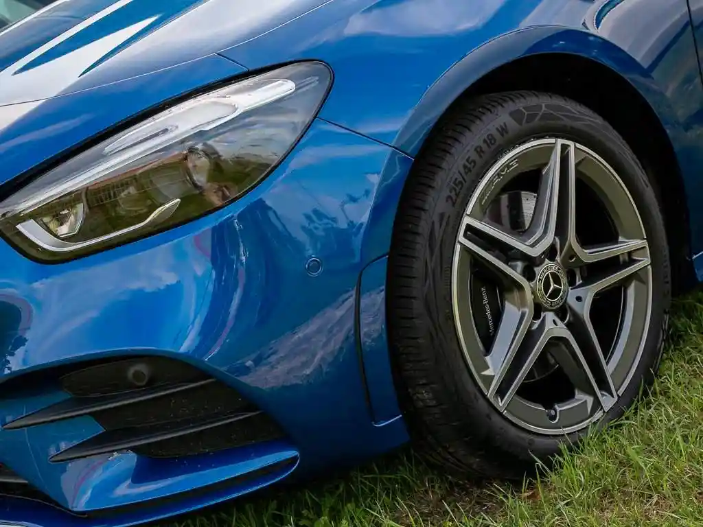 Mercedes-Benz B 250