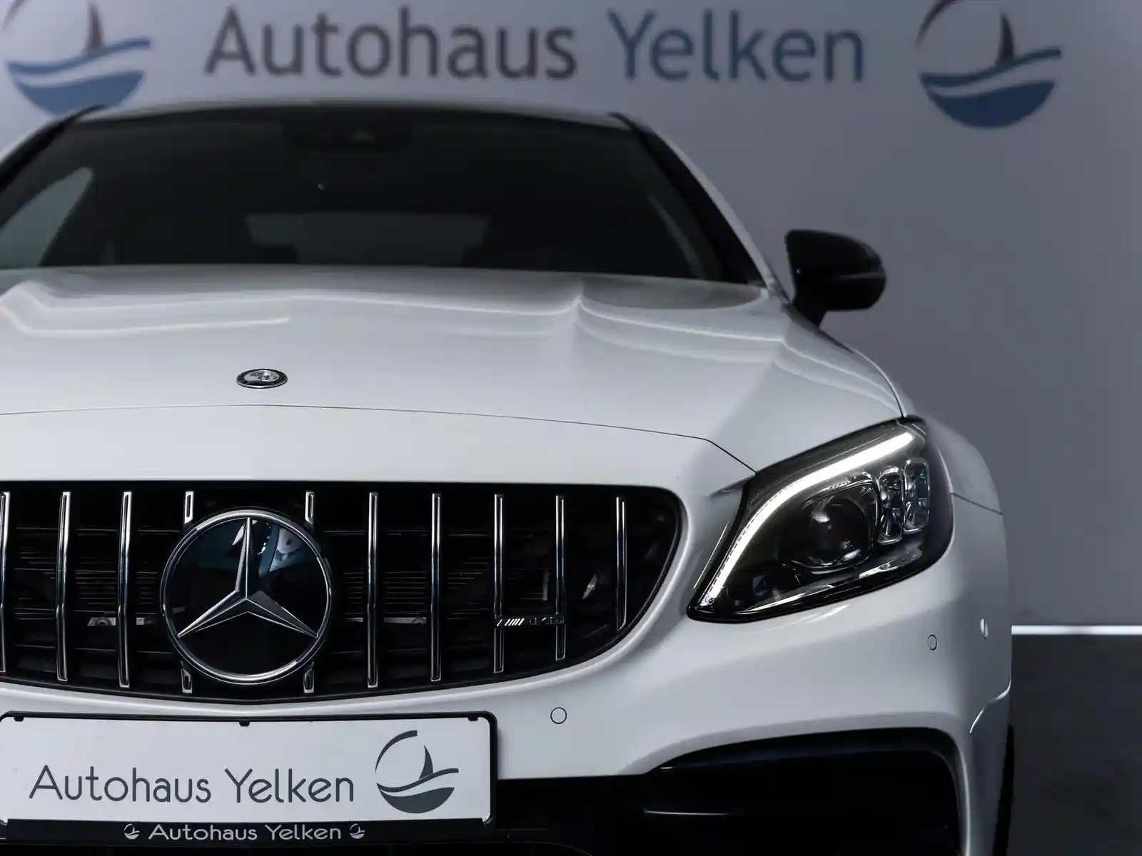 Mercedes-Benz C 63 AMG