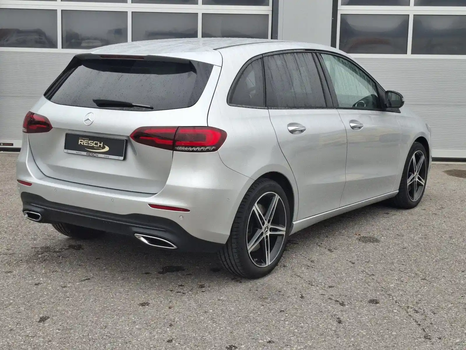 Mercedes-Benz B 250