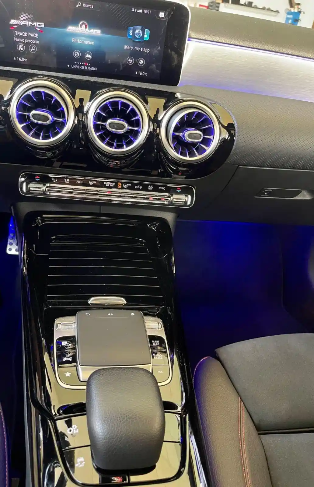 Mercedes-Benz A 35 AMG