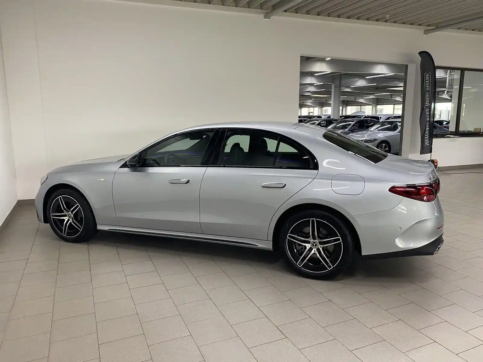 Mercedes-Benz E 300
