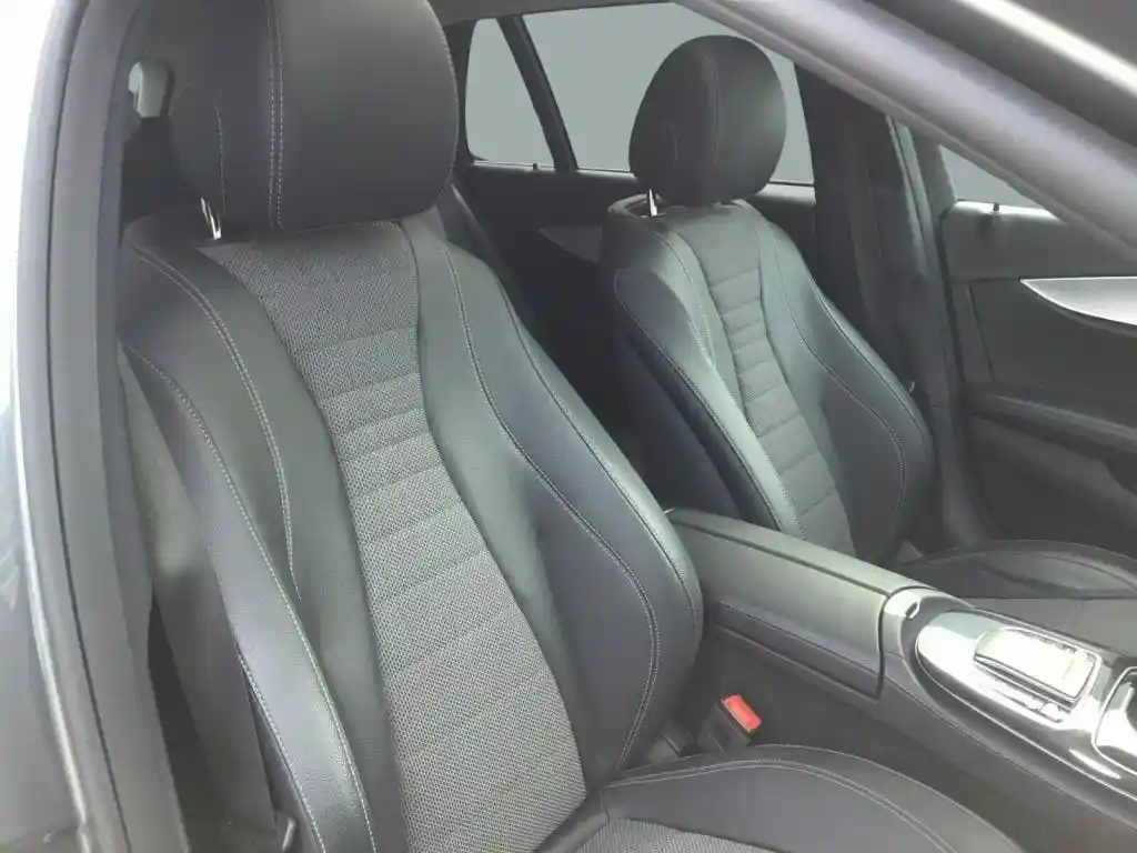 Mercedes-Benz E 400