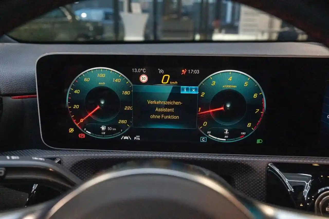 Mercedes-Benz A 200
