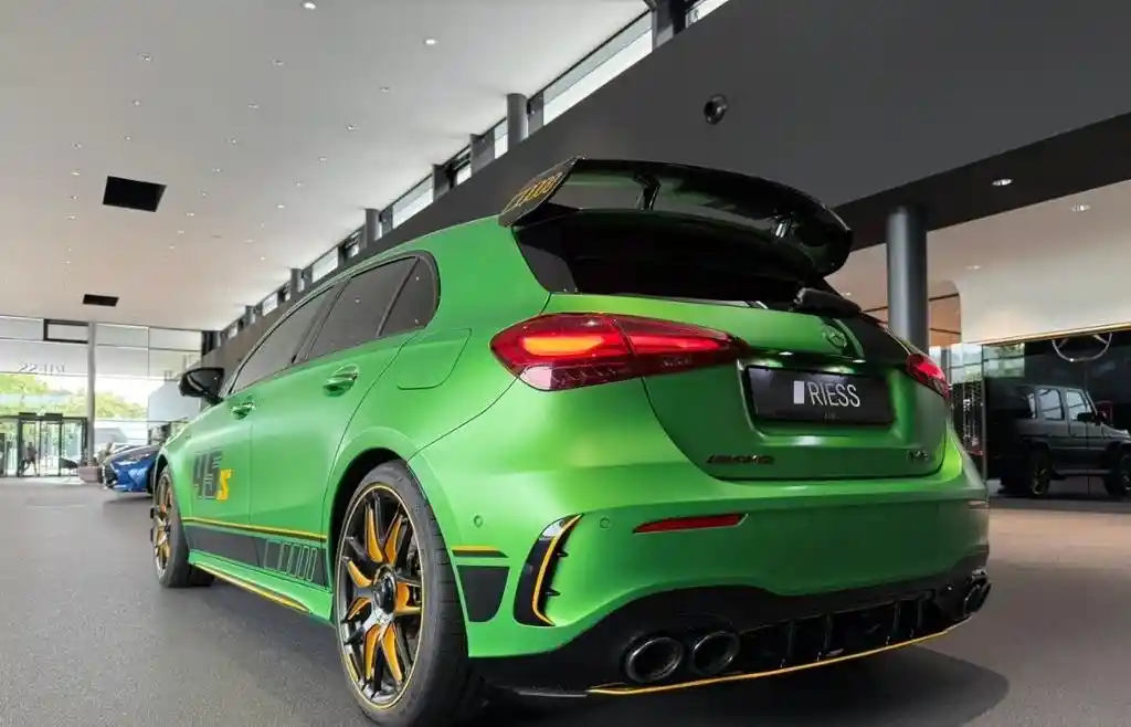 Mercedes-Benz A 45 AMG
