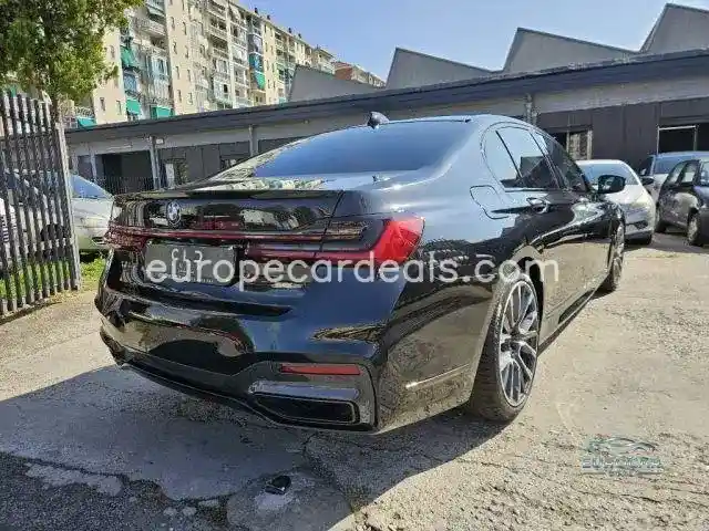 BMW 740