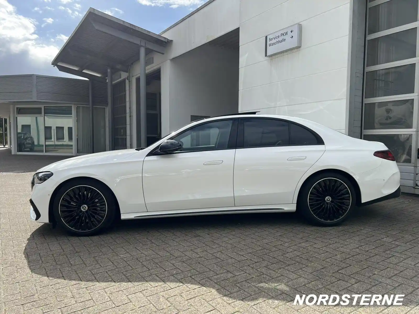 Mercedes-Benz E 200