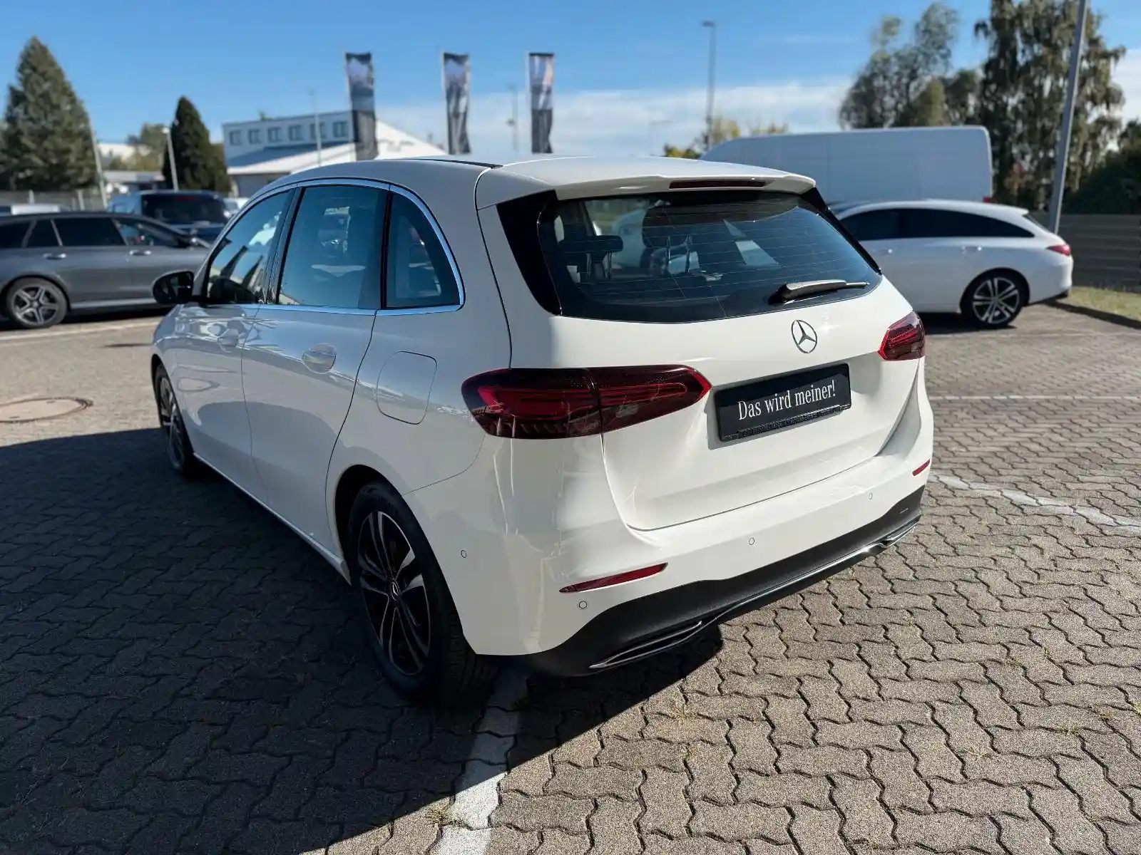 Mercedes-Benz B 200