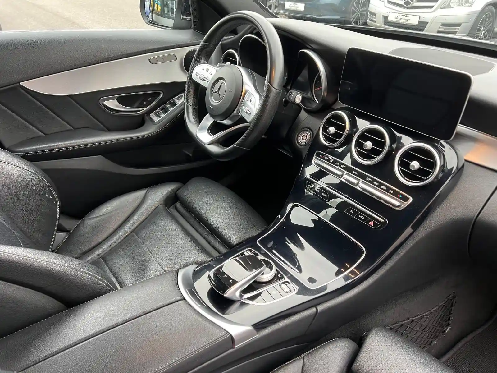 Mercedes-Benz C 180