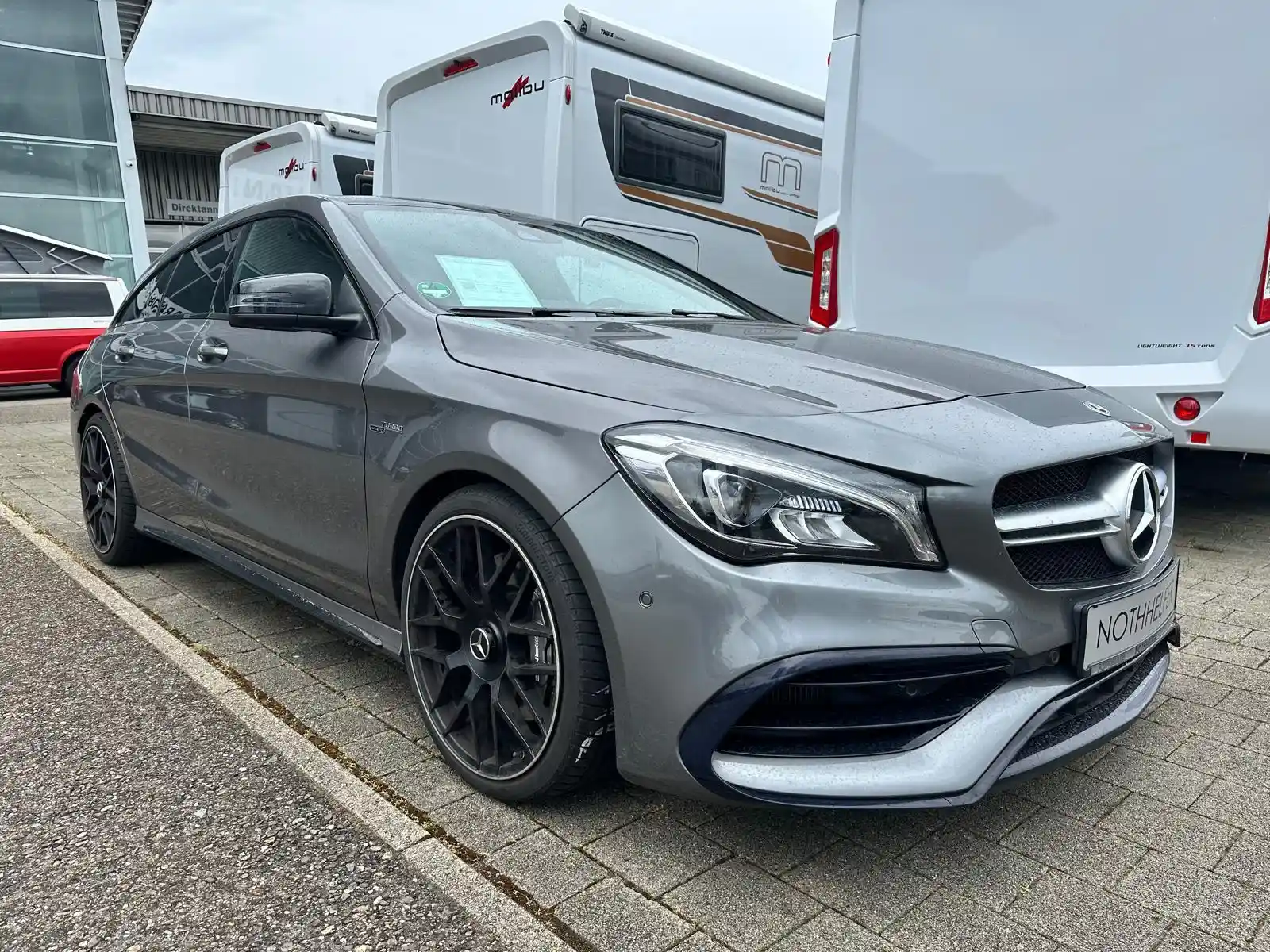 Mercedes-Benz CLA 45 AMG Shooting Brake