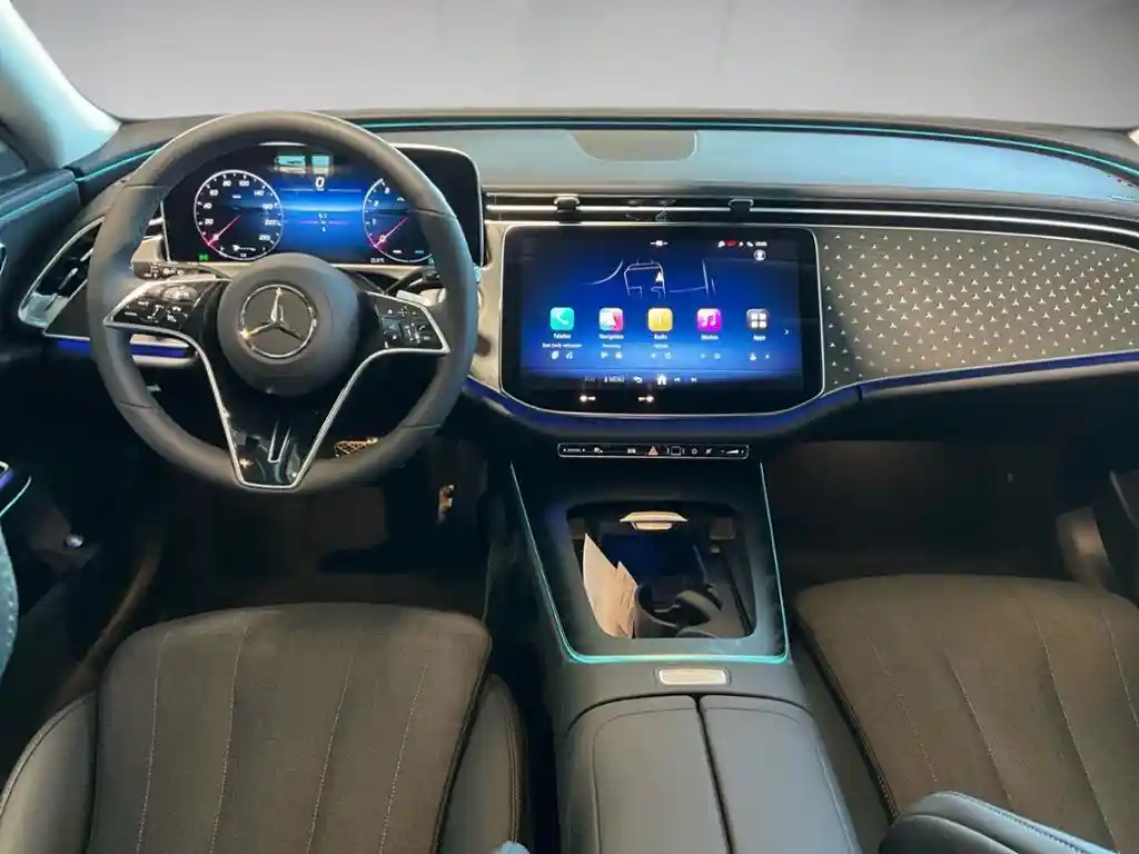 Mercedes-Benz E 200