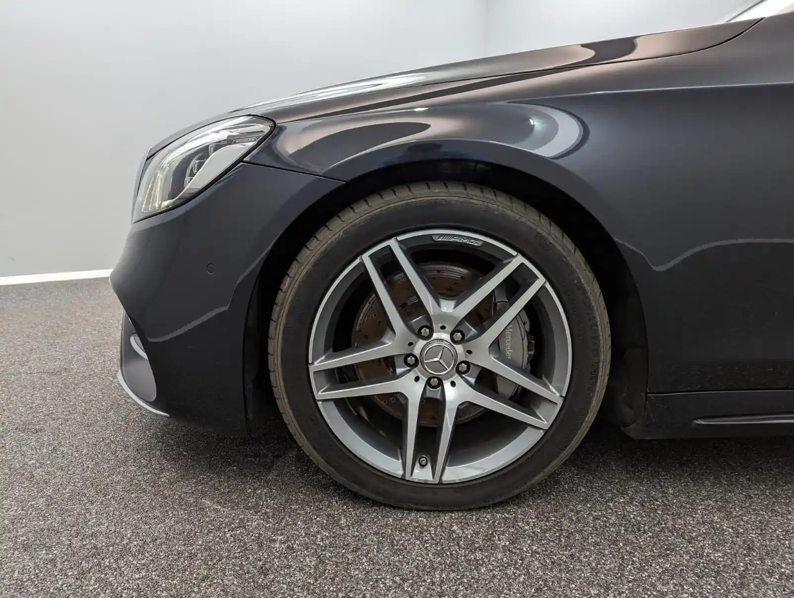Mercedes-Benz S 560