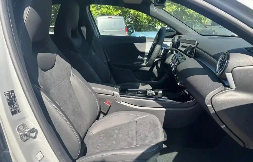 Mercedes-Benz A 250