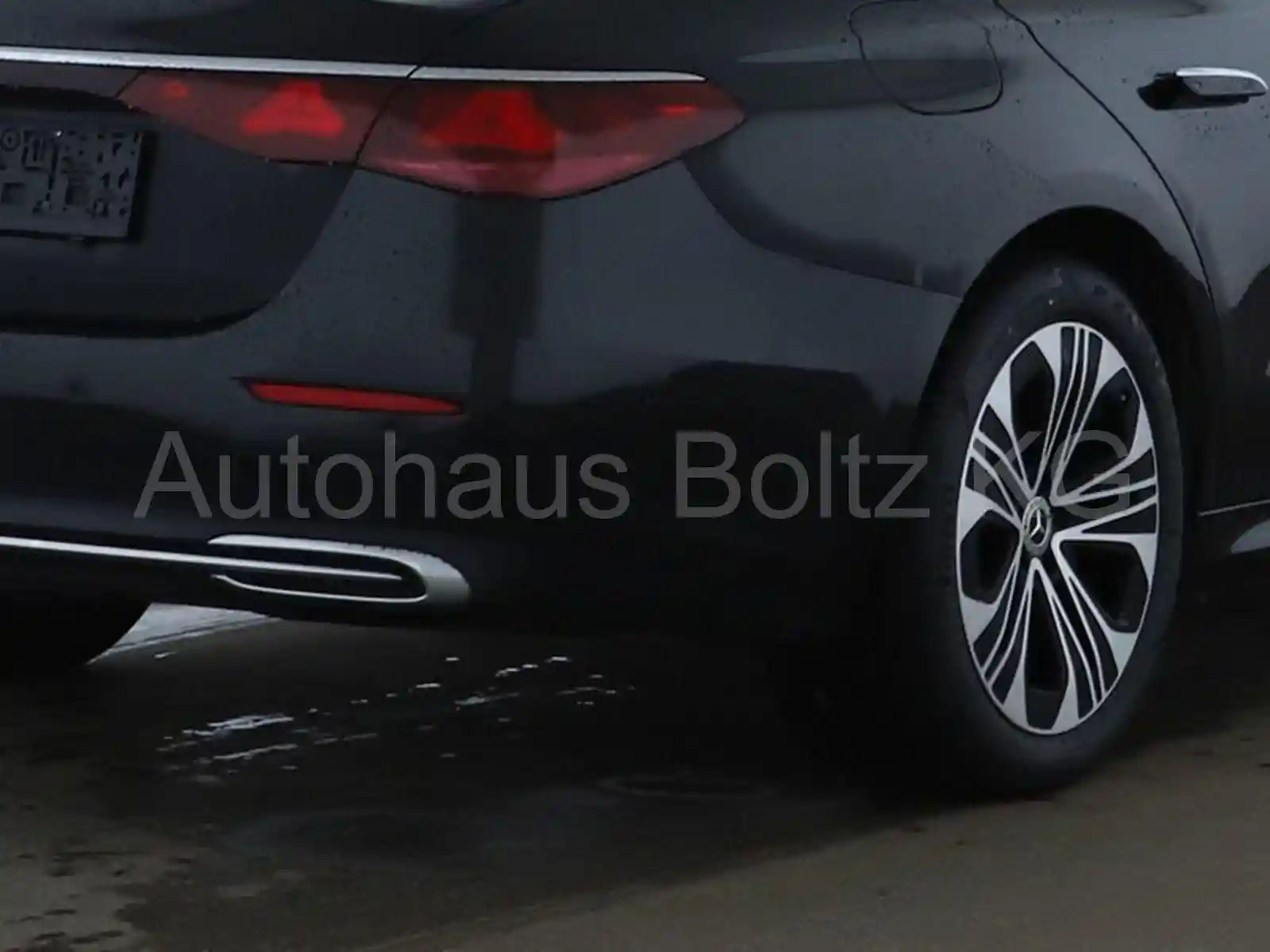 Mercedes-Benz E 200