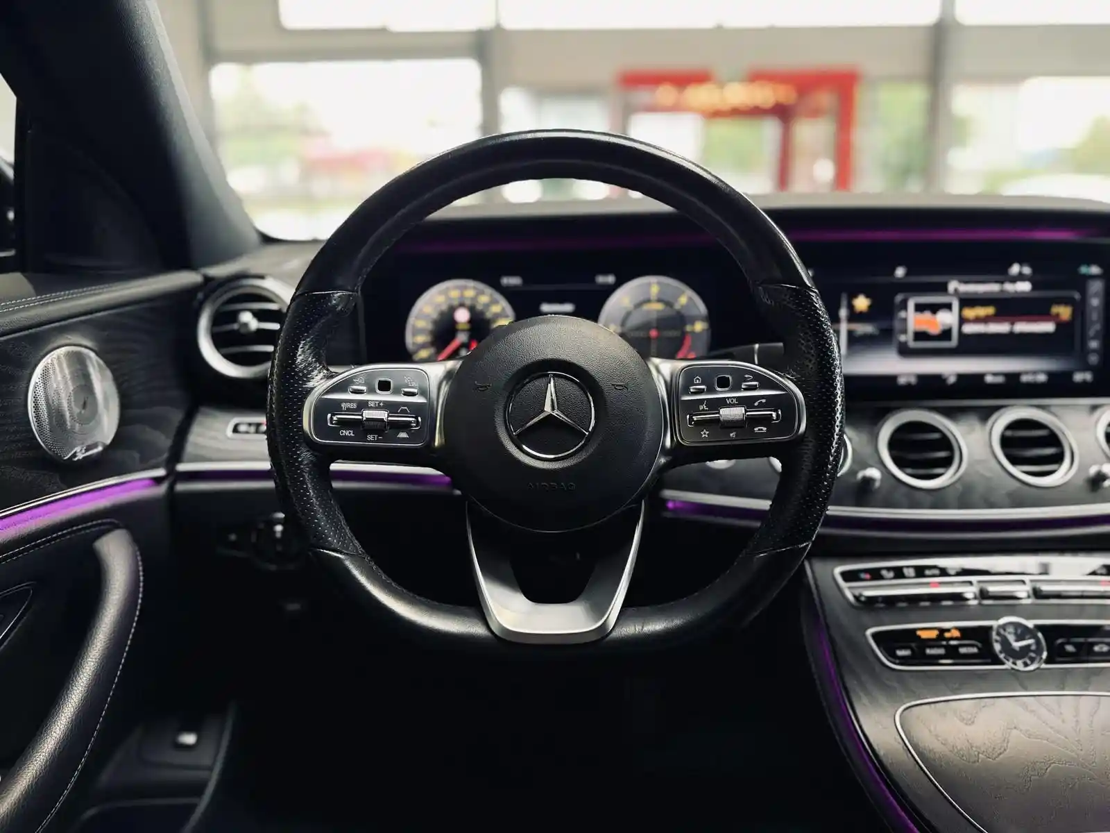 Mercedes-Benz E 400