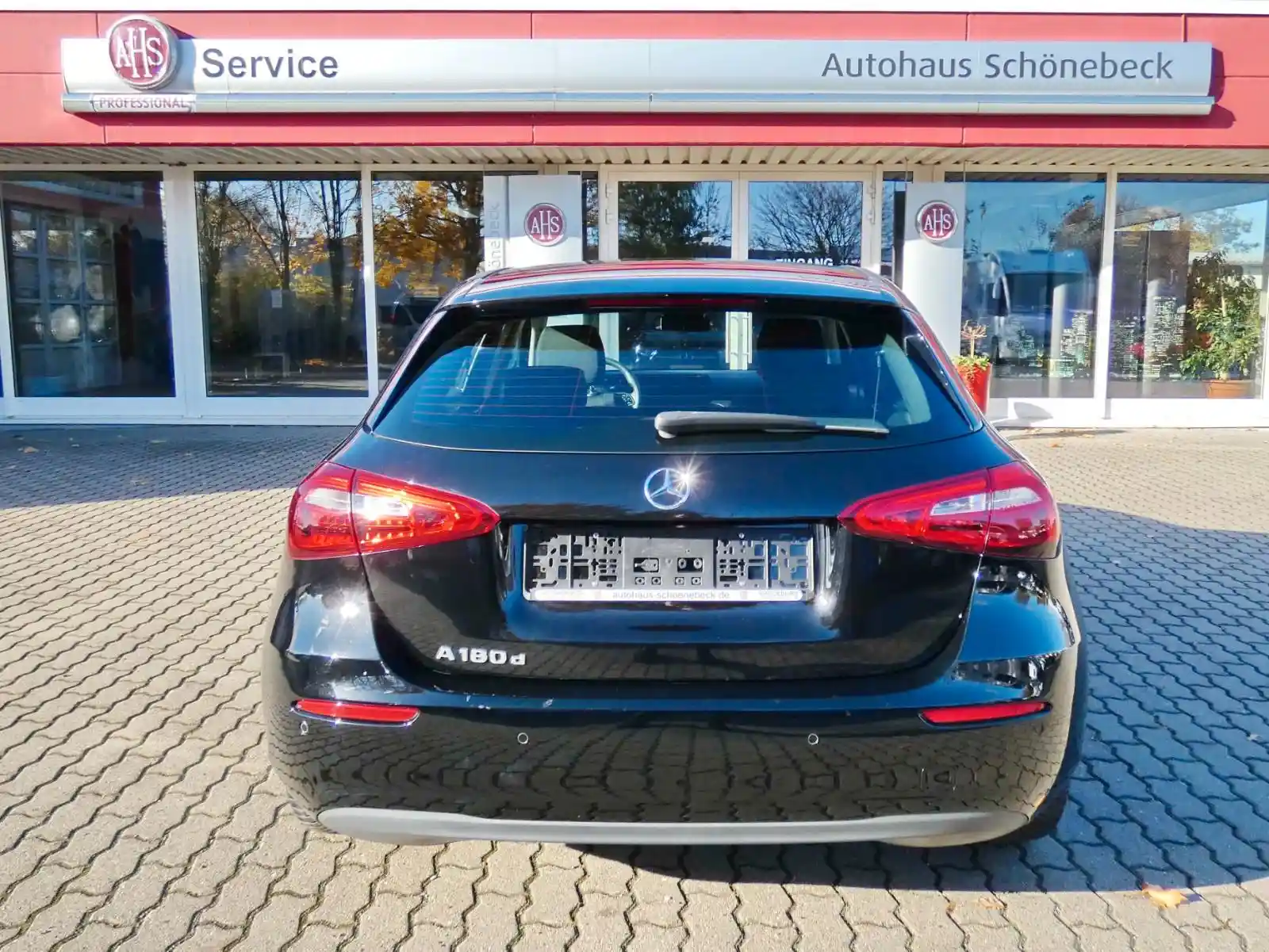Mercedes-Benz A 180