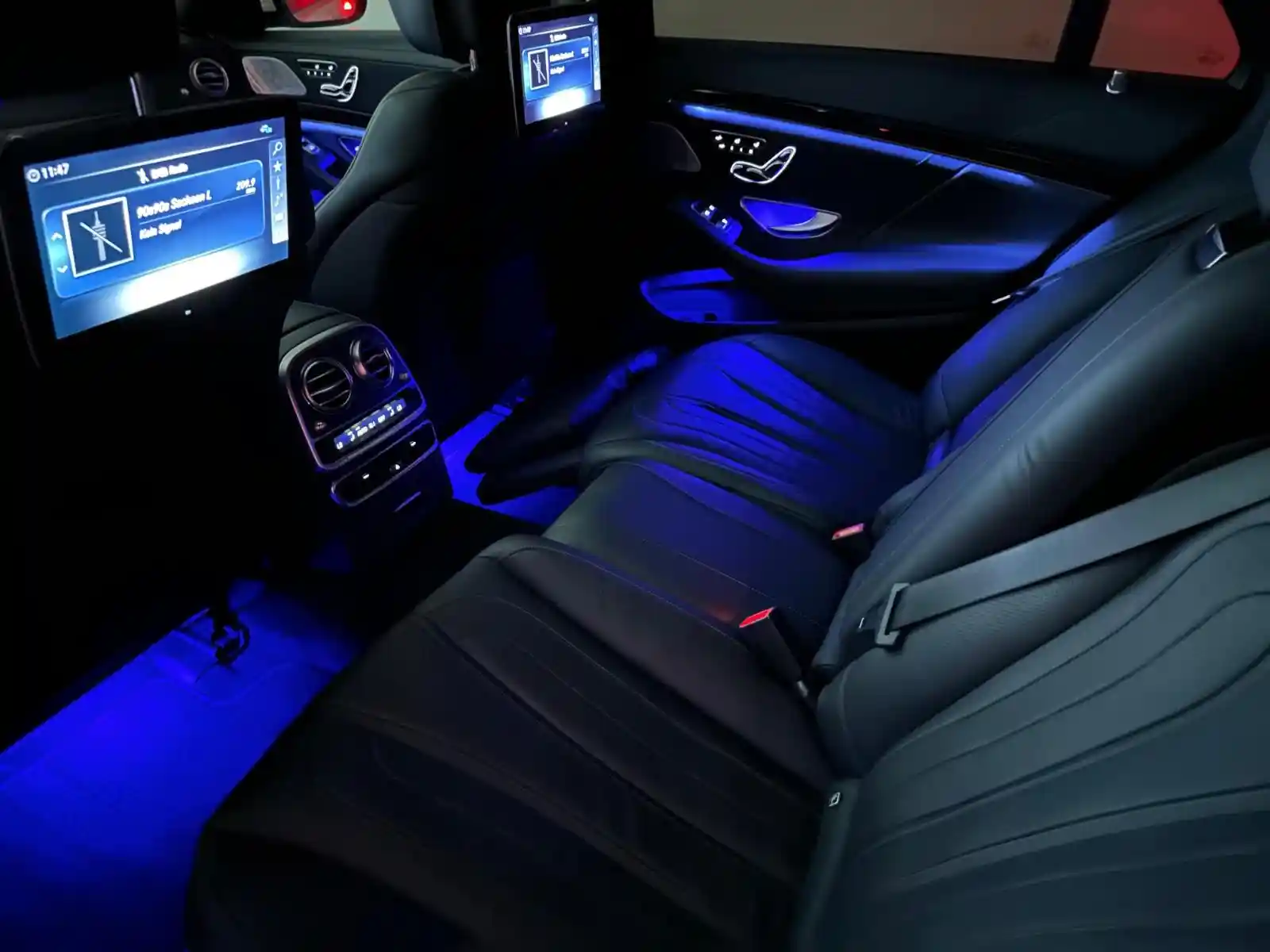 Mercedes-Benz S 560