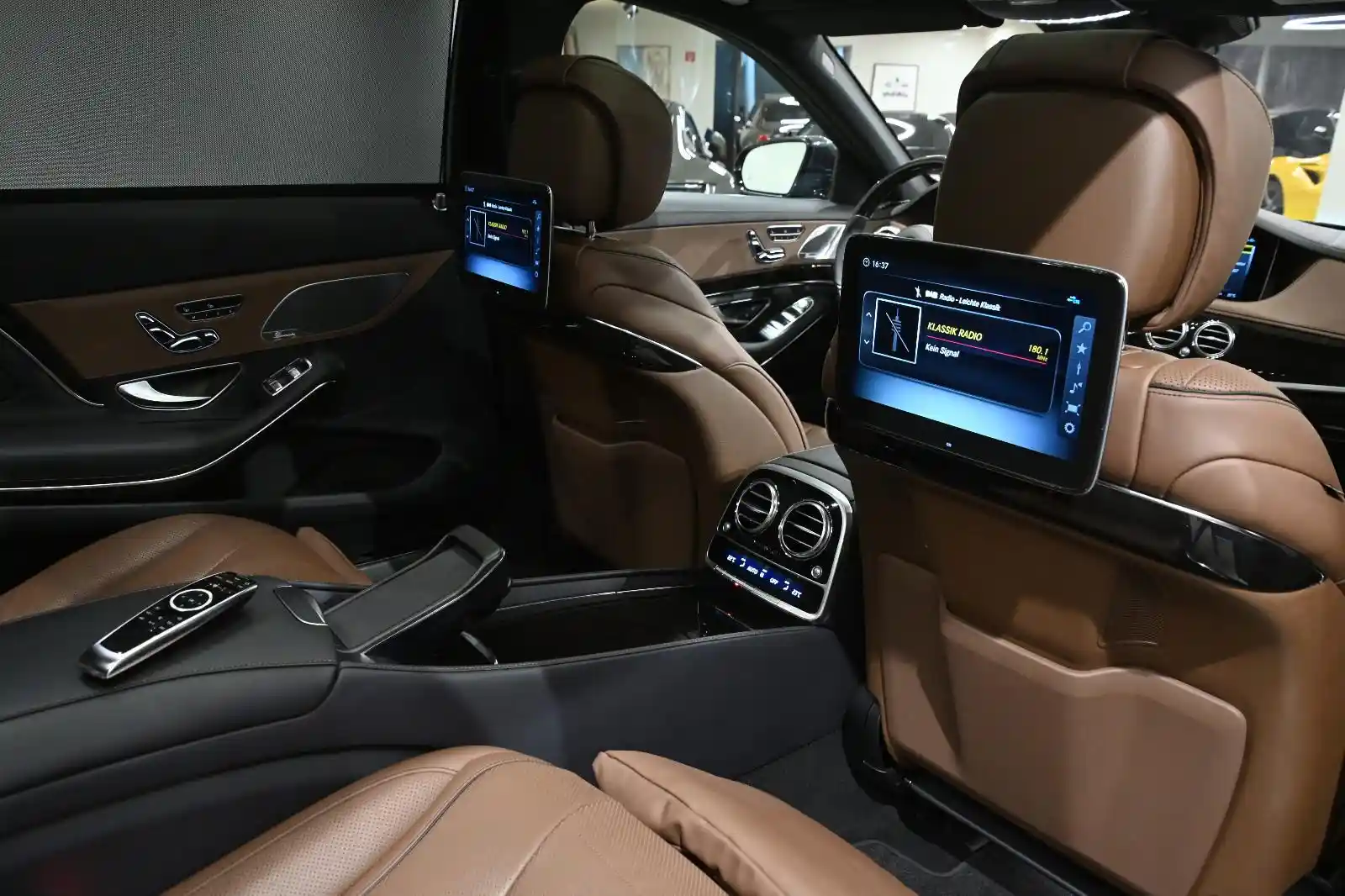 Mercedes-Benz S 560