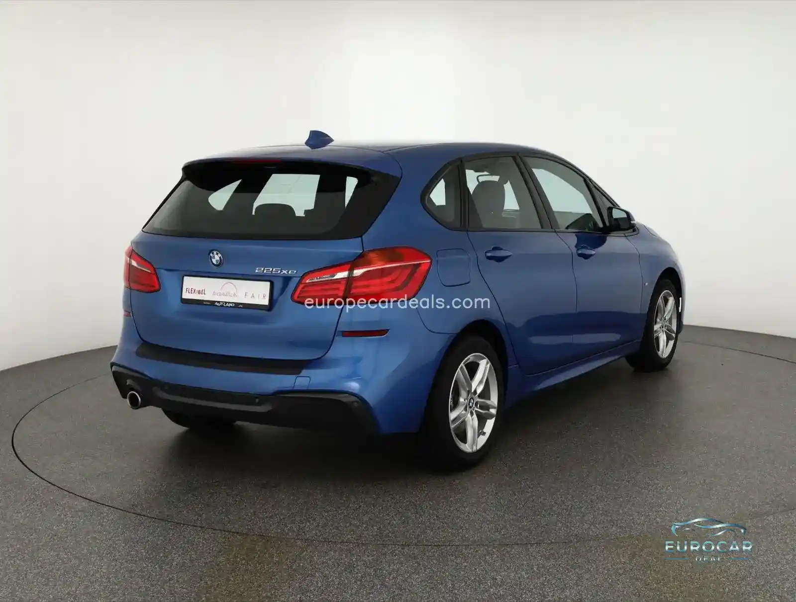 BMW 225