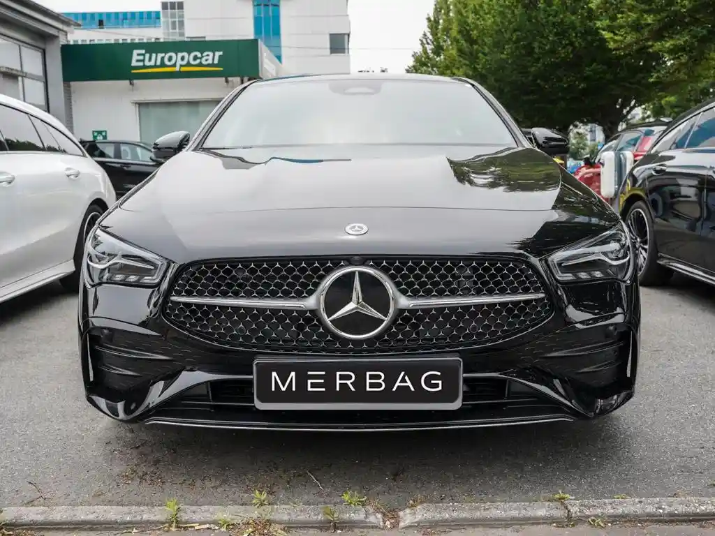 Mercedes-Benz CLA 200 Shooting Brake