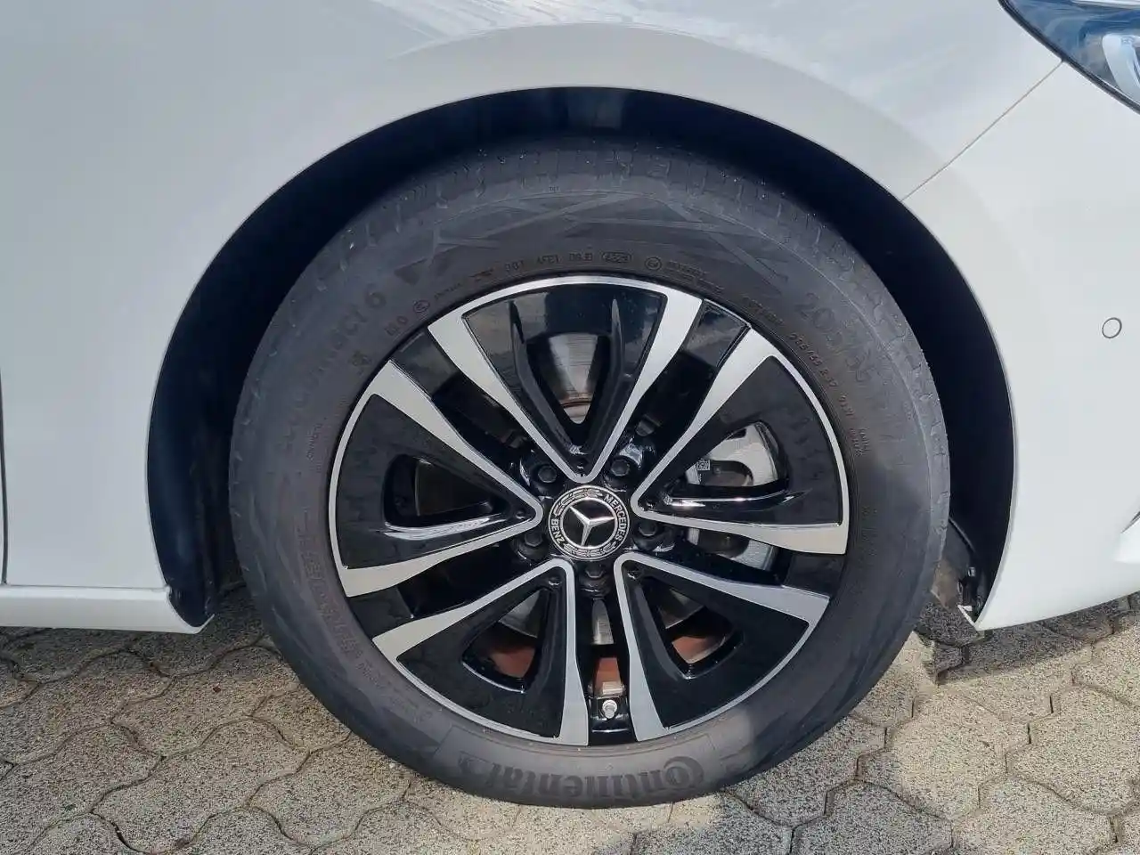 Mercedes-Benz B 250
