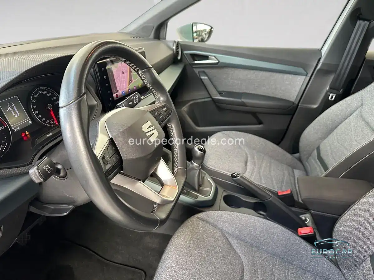 Seat Arona