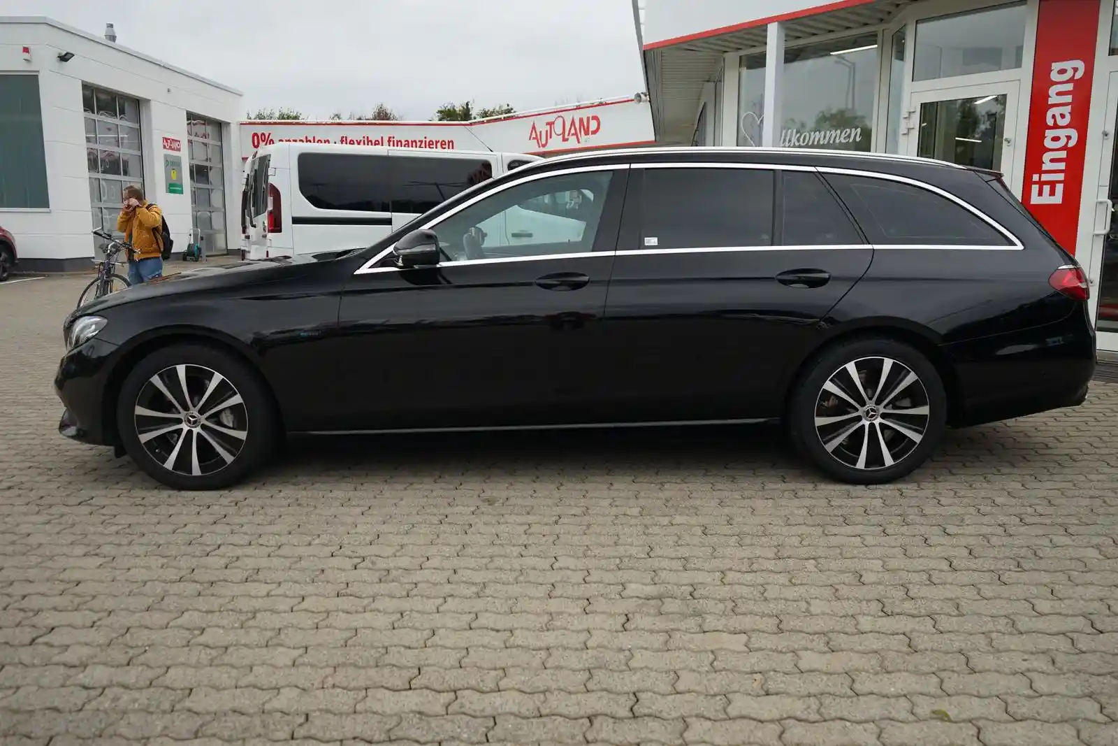 Mercedes-Benz E 300
