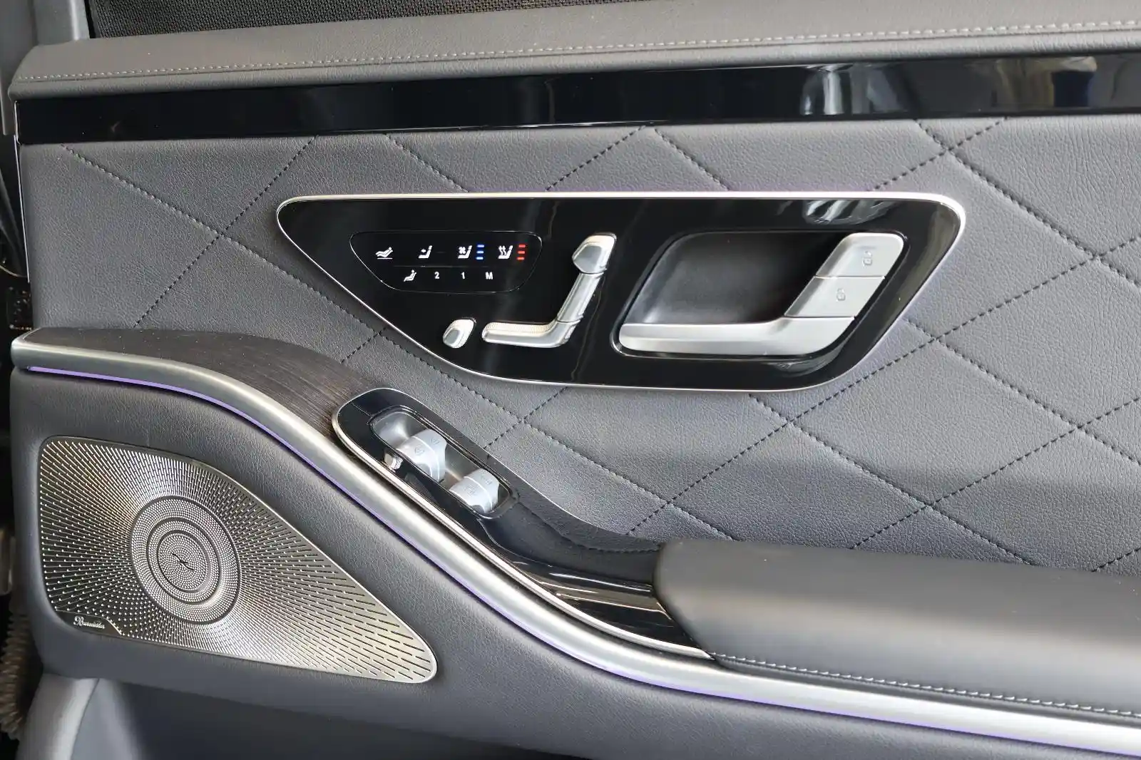 Mercedes-Benz S 500