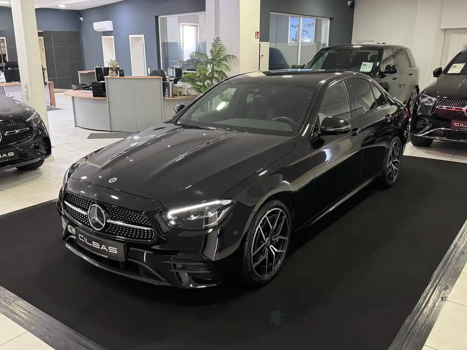 Mercedes-Benz E 300