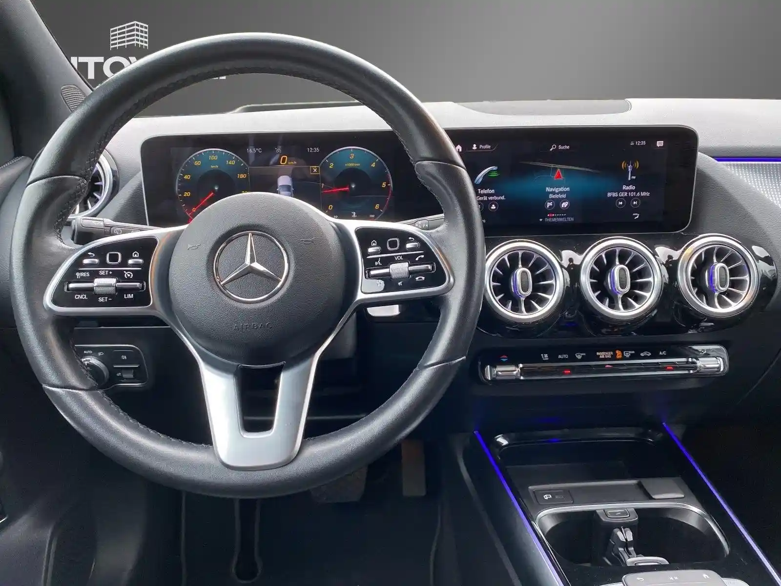 Mercedes-Benz B 200