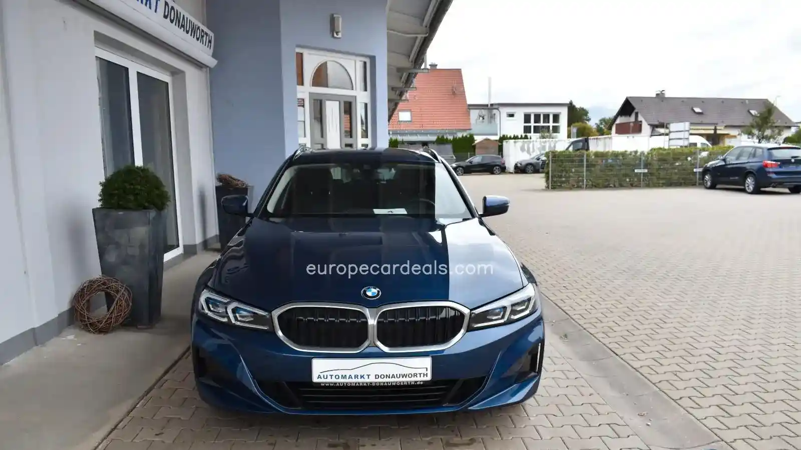 BMW 330