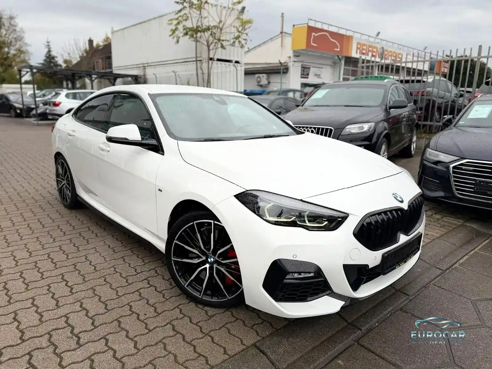 BMW 220