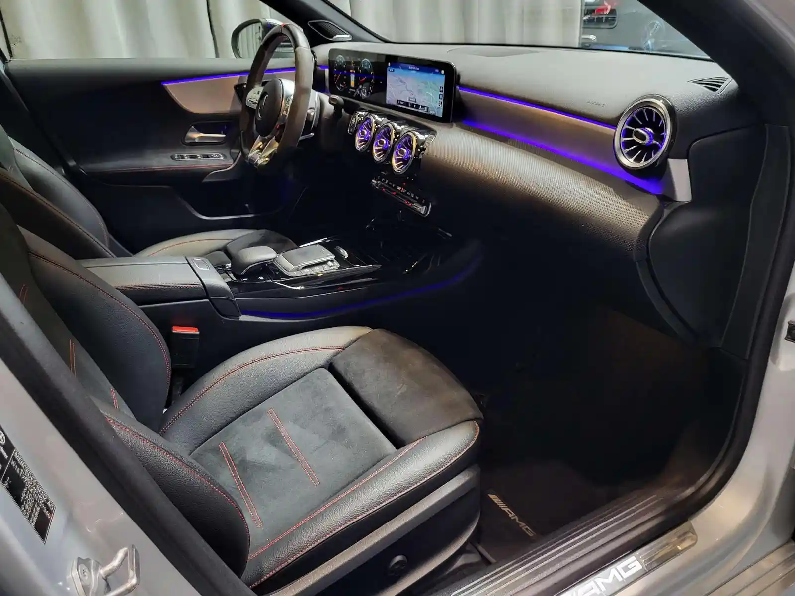 Mercedes-Benz A 45 AMG