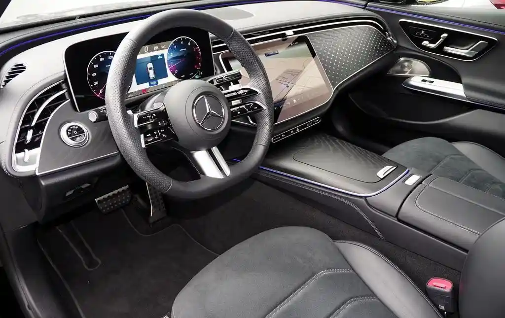 Mercedes-Benz E 200