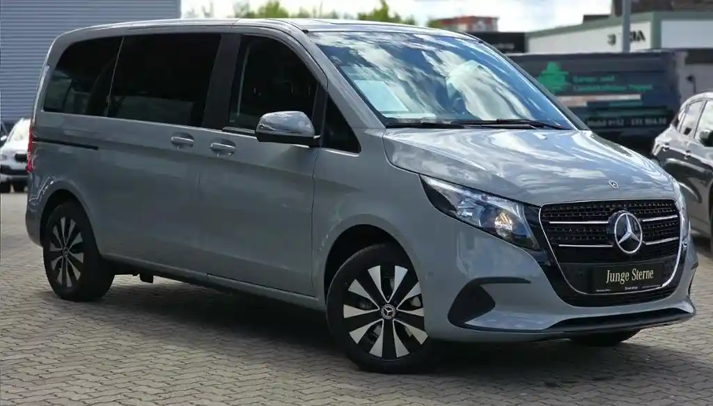 Mercedes-Benz V 220