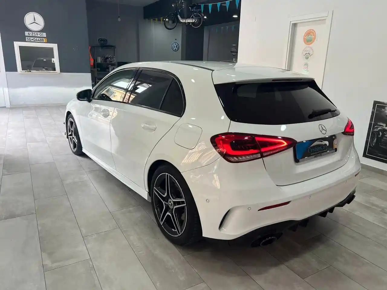 Mercedes-Benz A 220