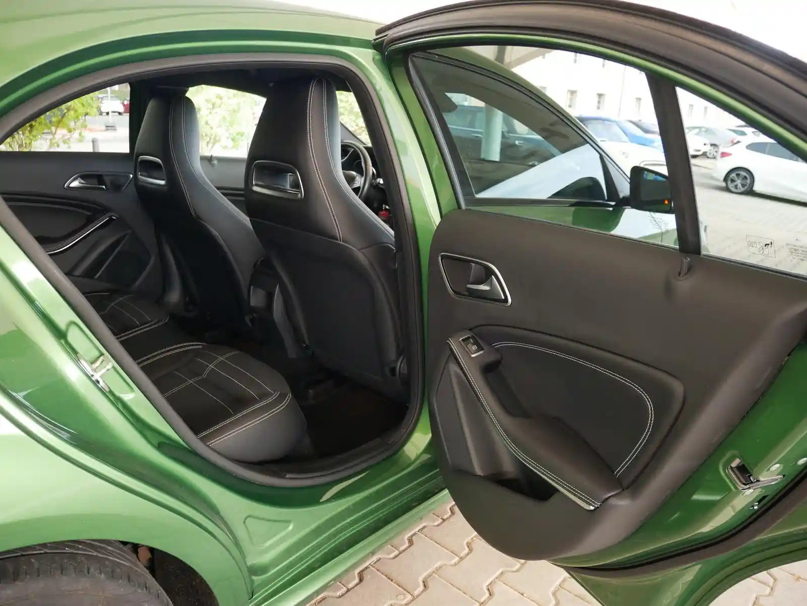 Mercedes-Benz A 200