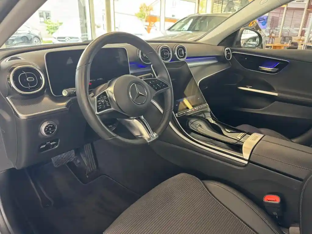 Mercedes-Benz C 180