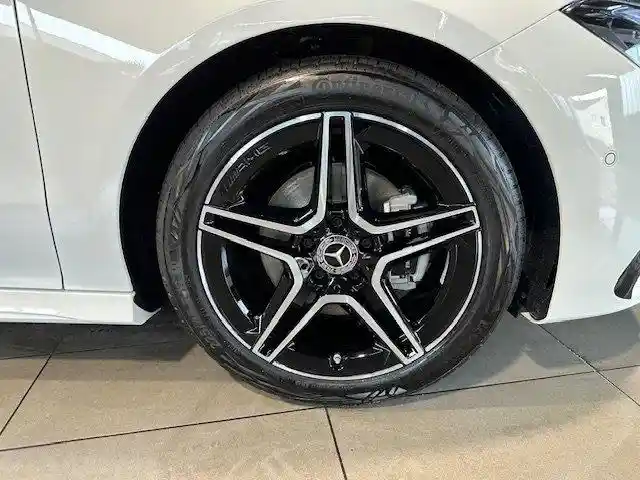 Mercedes-Benz CLA 180 Shooting Brake